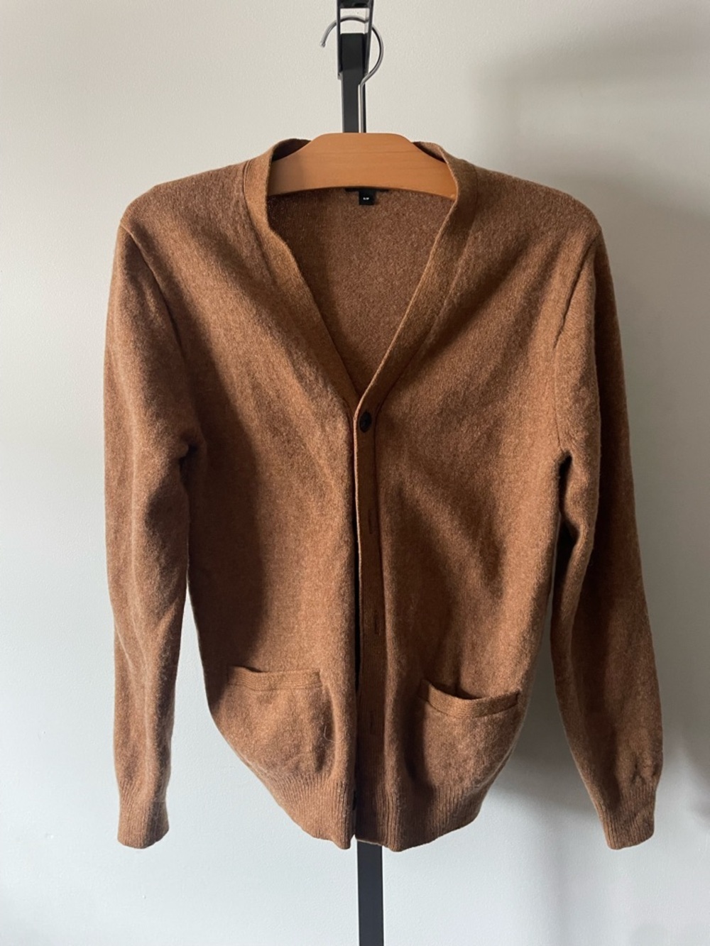 Uniqlo 100% Wool Cardigan Sweater Button Down Size Small
